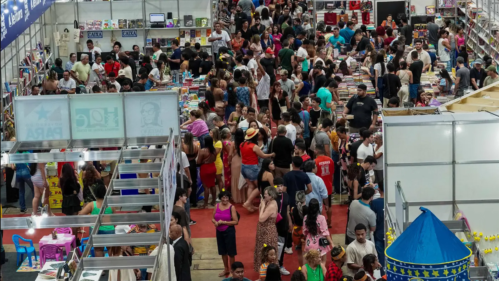 Sobre a Feira do Livro e a mágica das palavras