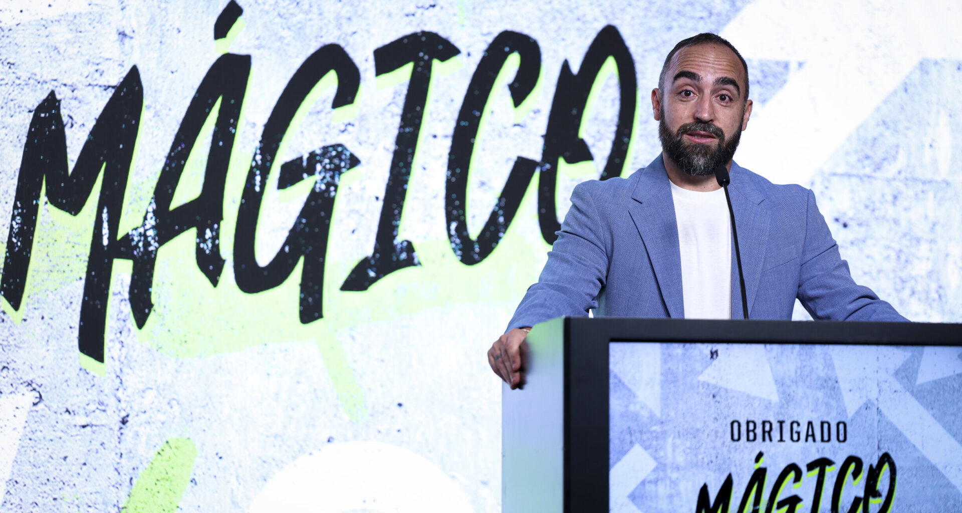 Ricardinho responde às acusações da ex-mulher e leva o caso a tribunal