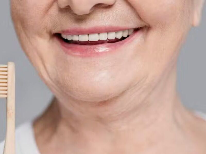 Boca saudável: conheça os problemas e tratamentos para problemas dentários em idosos