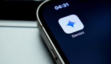 Apple avalia usar Gemini para nova versão da Siri com IA