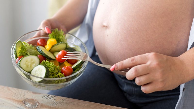 Especialista em nutrição materno-infantil destaca a importância dos bons hábitos alimentares para gestante e bebê