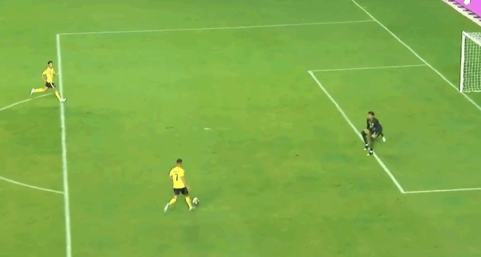 Ronaldo assiste para golo de João Félix no Al Nassr-Al Ittihad. Veja o lance - O Jogo