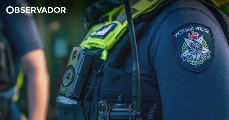 Dois polícias mortos a tiro na Austrália. Atirador em fuga – Observador