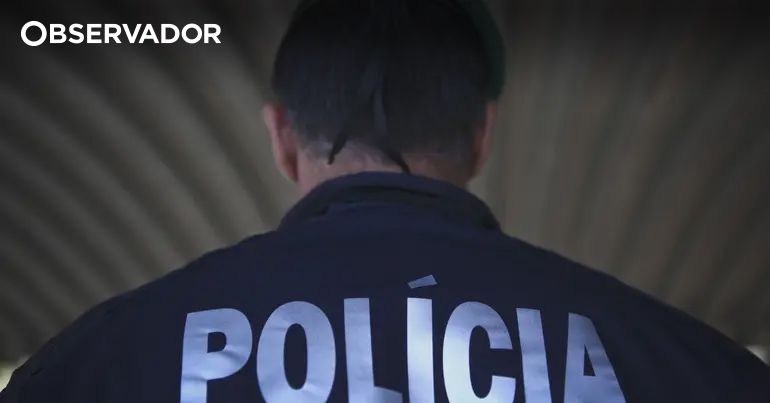 Jovem de 18 anos preso por violência doméstica – Observador
