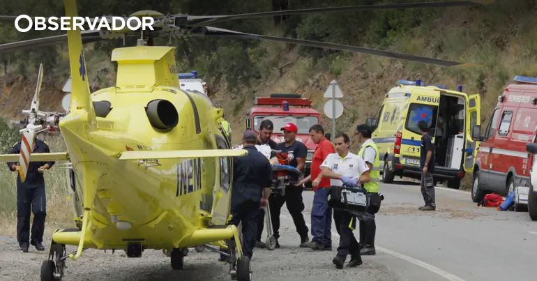 Três feridos graves em colisão em Almeirim – Observador