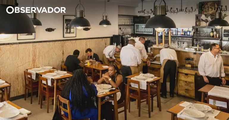 há 75 anos a aviar frangos – Observador