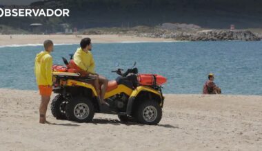 Praia da Nazaré interdita a banhos – Observador