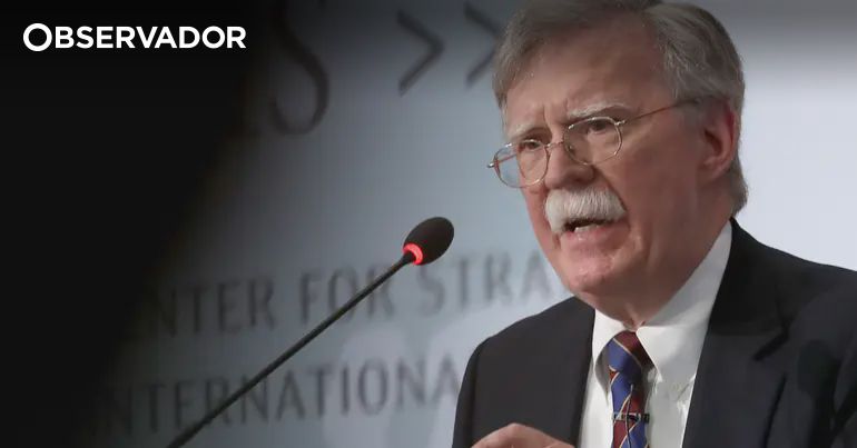 FBI faz buscas na casa de crítico de Donald Trump – Observador