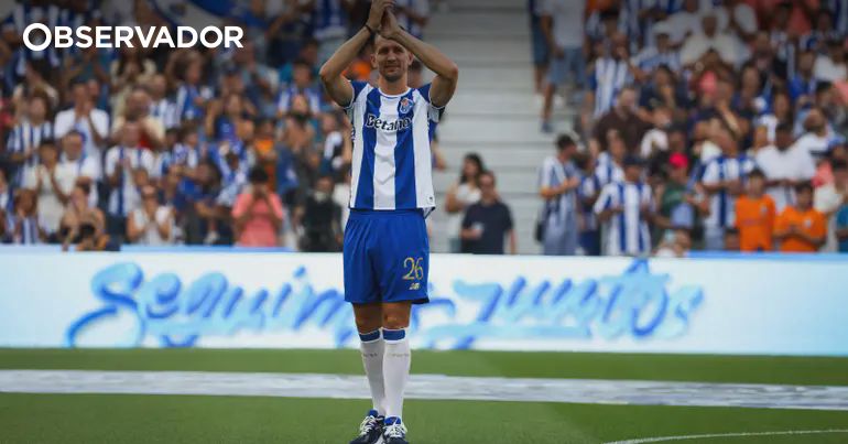 Como o FC Porto escondeu De Jong de tudo e todos – Observador