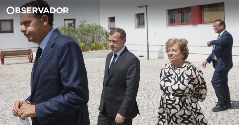 PM corre atrás do prejuízo na perceção e prepara respostas – Observador