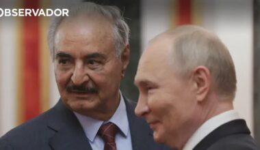 Líbia. O marechal aliado de Putin que é uma ameaça para a UE – Observador