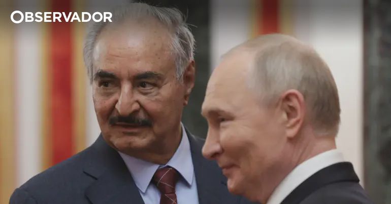 Líbia. O marechal aliado de Putin que é uma ameaça para a UE – Observador
