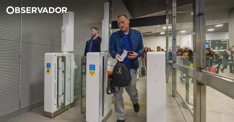Brasil alerta viajantes para regras de entrada em Portugal – Observador