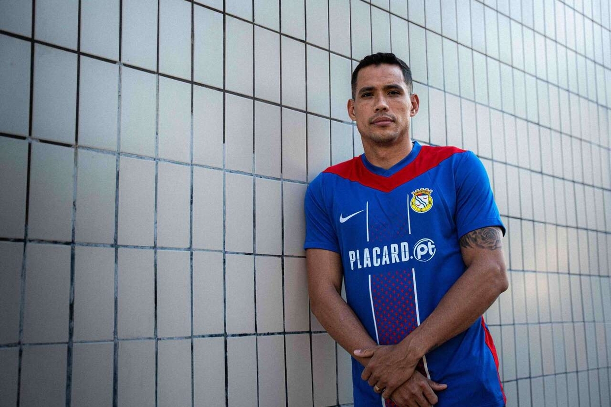 Sandro Lima regressa a Portugal pela porta do Alverca - zerozero.pt