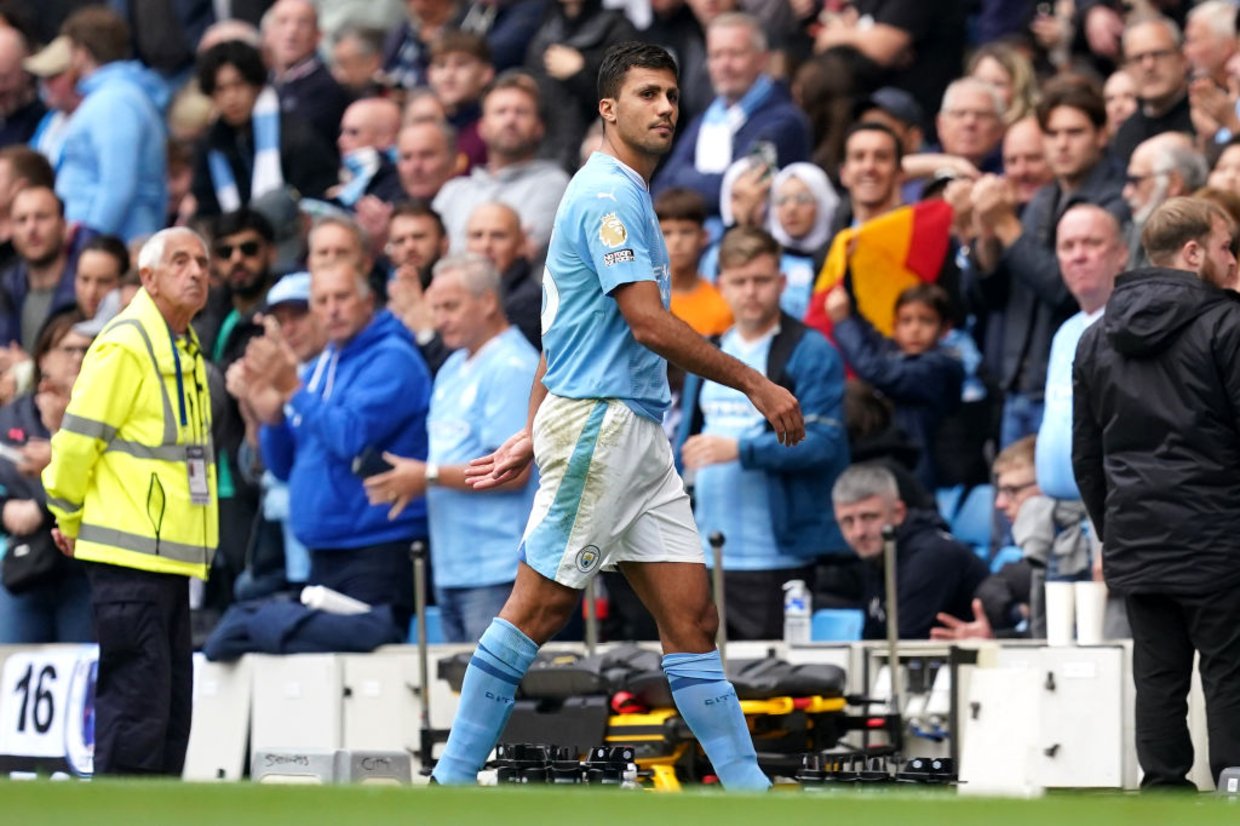 Guardiola confirma problema físico de Rodri: «Sofreu uma lesão complicada contra o Al-Hilal» - zerozero.pt