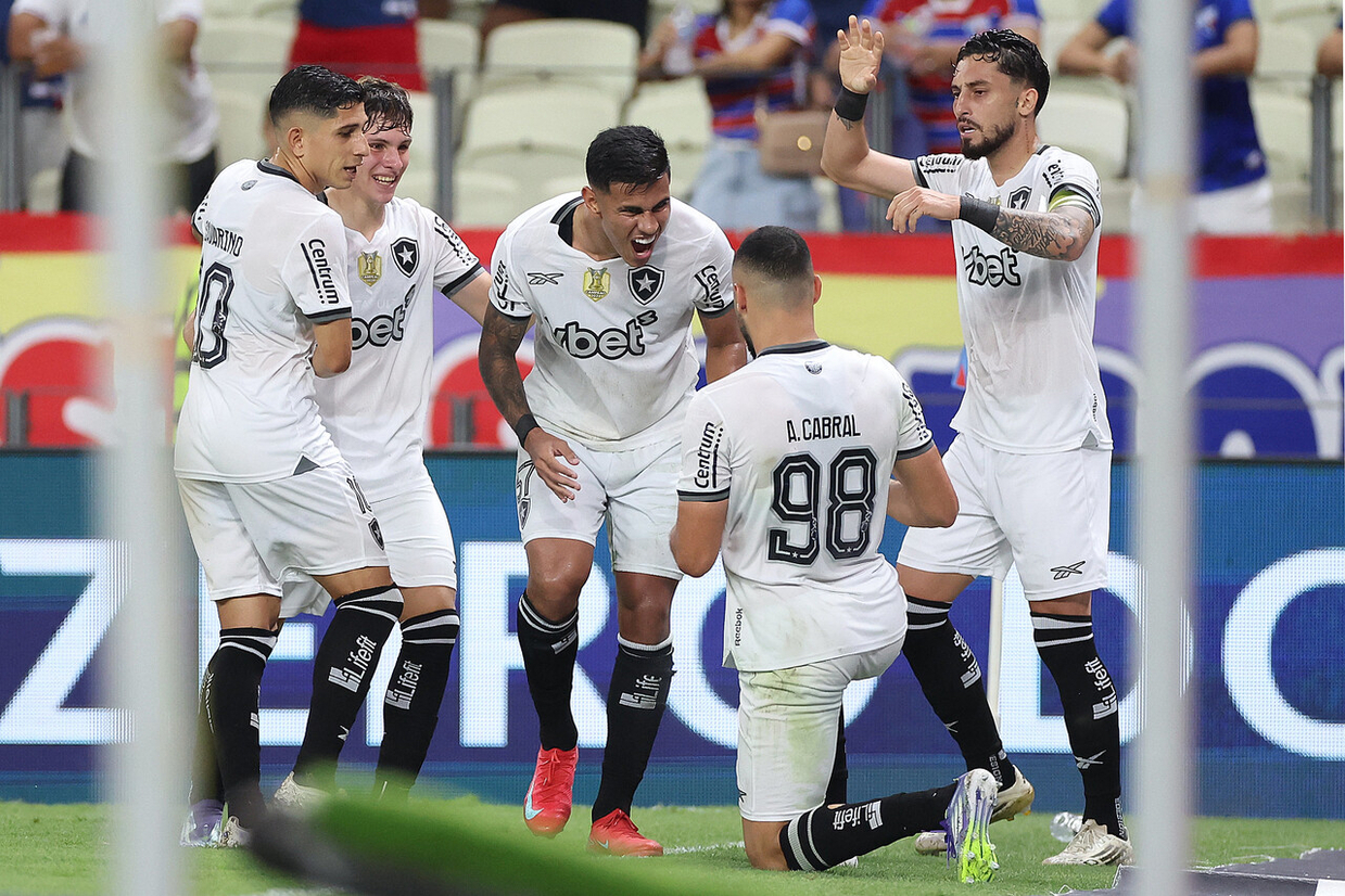 No reencontro com o Botafogo, Fortaleza de Renato Paiva é goleado - zerozero.pt