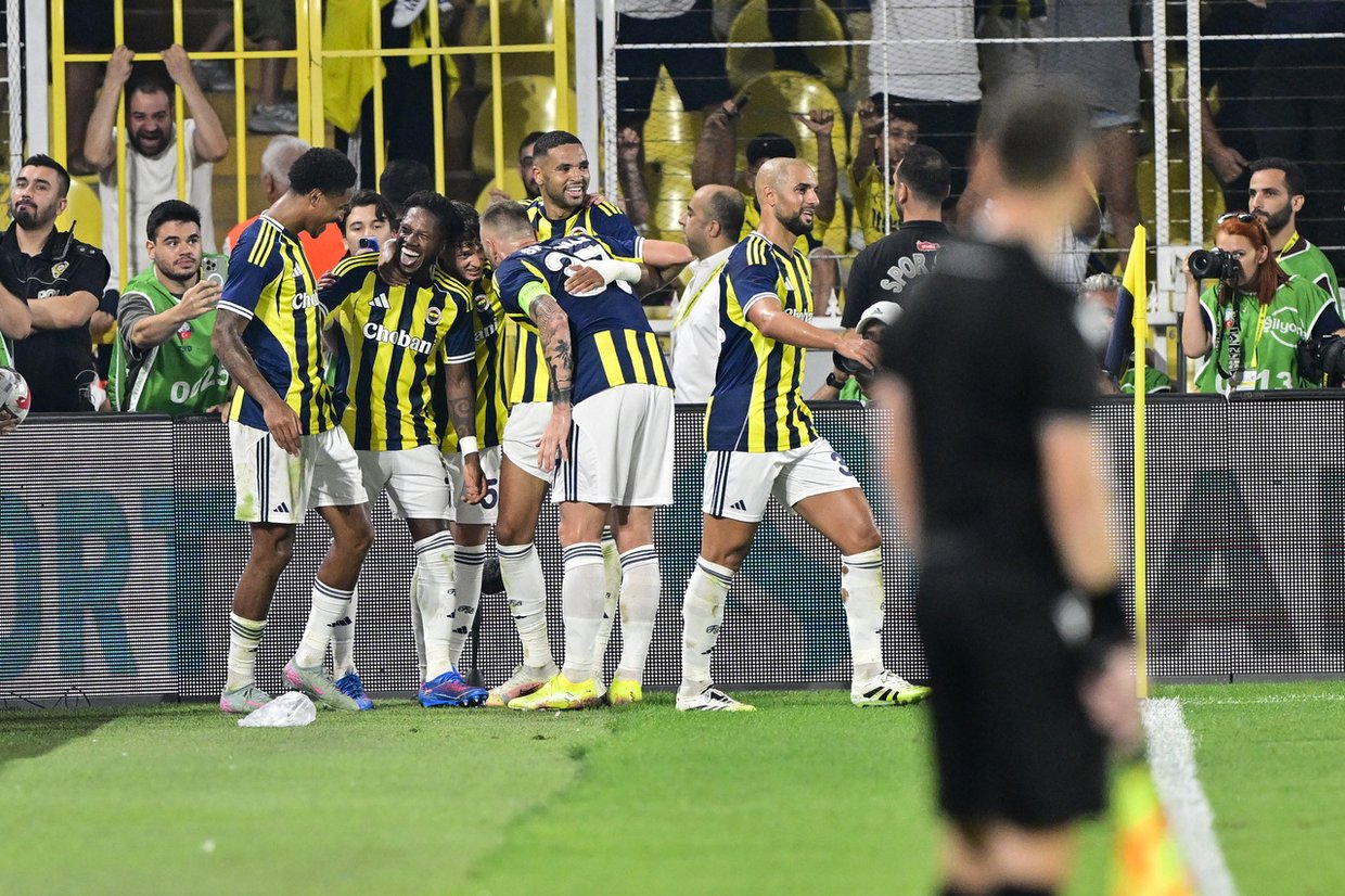 Caso consiga a qualificação, Benfica defronta Fenerbahçe no playoff da Champions - zerozero.pt