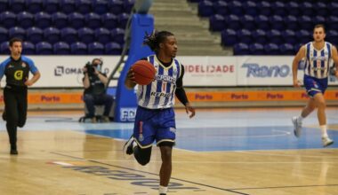Jalen Riley regressa e reforça o FC Porto - zerozero.pt