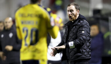 Ian Cathro critica Liga e incerteza no calendário: «Prometi levar a minha filha à Disneyland» - zerozero.pt