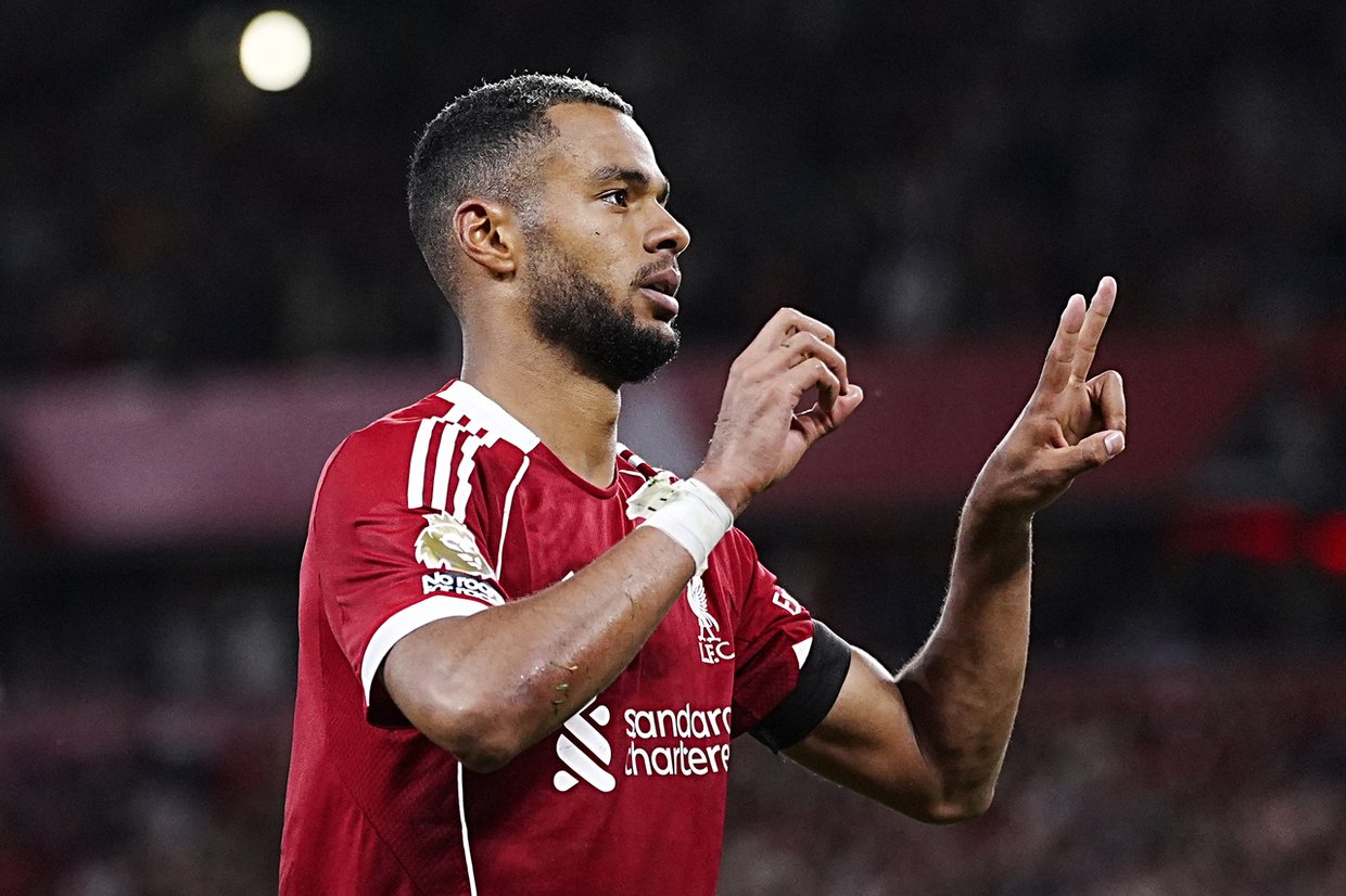 Em dia de tributo a Jota, Liverpool soma vitória intensa em Anfield - zerozero.pt