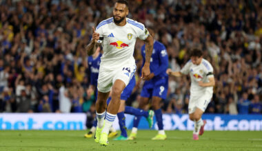 Penálti tardio de Nmecha garante vitória ao Leeds na estreia - zerozero.pt