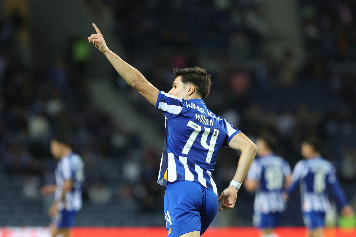 Farioli com uma boa novidade no regresso aos treinos do FC Porto - zerozero.pt