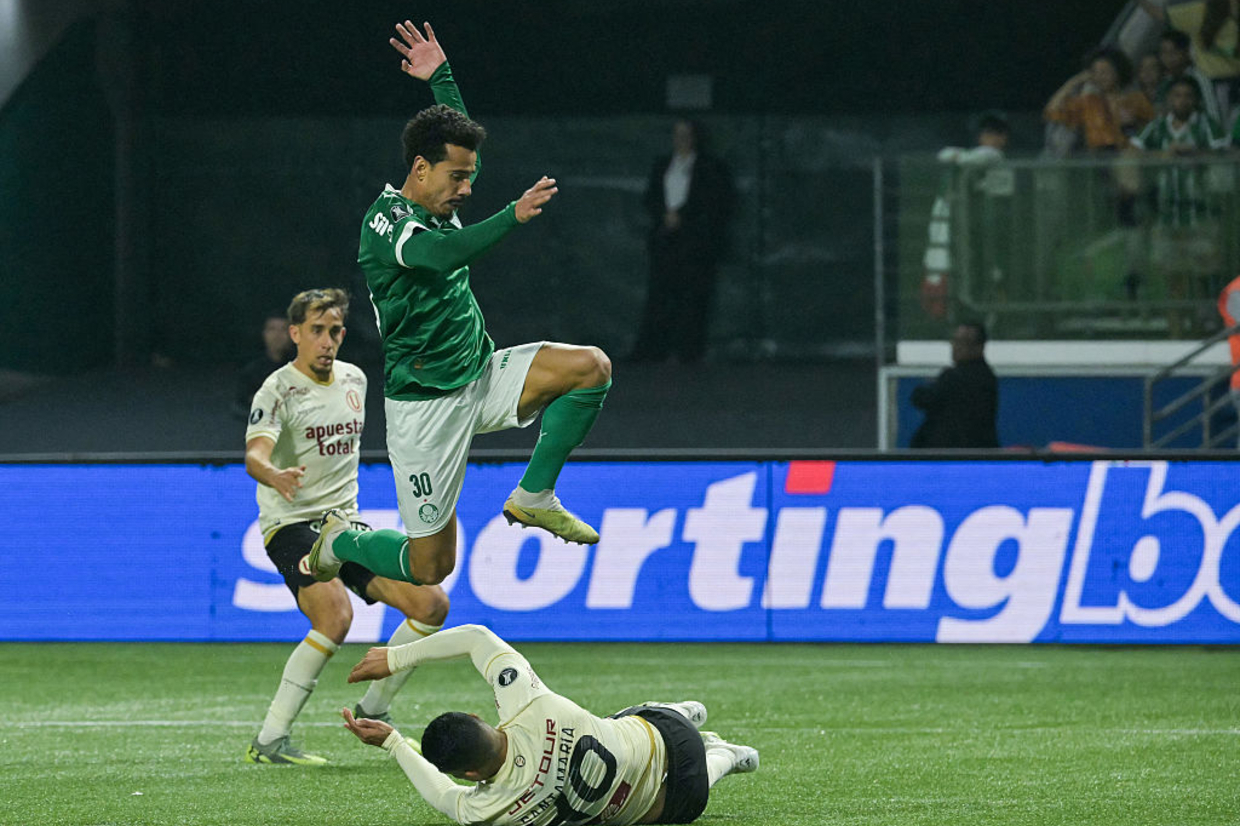Libertadores: Palmeiras de Abel Ferreira segura Universitario e confirma lugar nos quartos - zerozero.pt