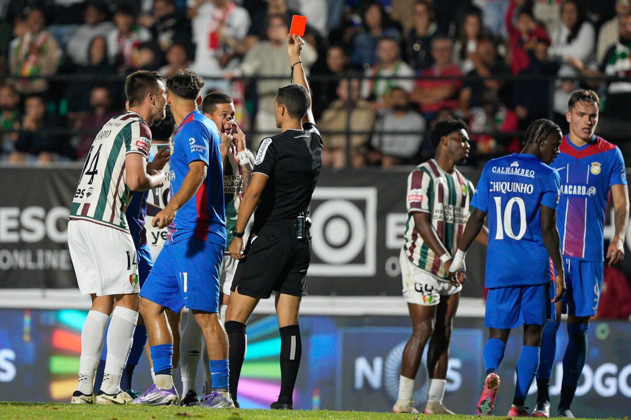 Mais de 20 anos depois, Estrela e Alverca voltaram a medir forças na I Liga - zerozero.pt