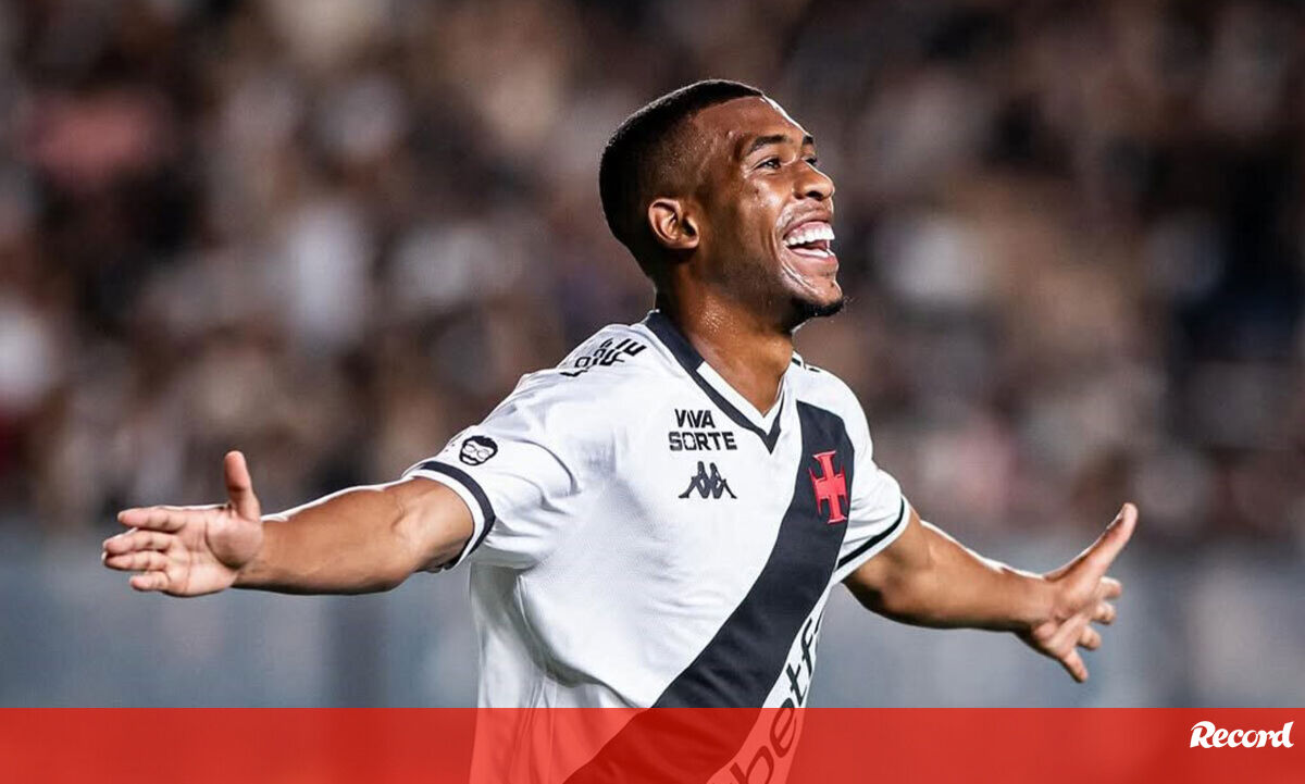 Notícia Record: FC Porto avança para fechar contratação de Rayan - FC Porto