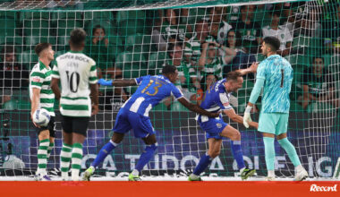 «À moda antiga»: adeptos do FC Porto sobre a vitória em Alvalade - FC Porto
