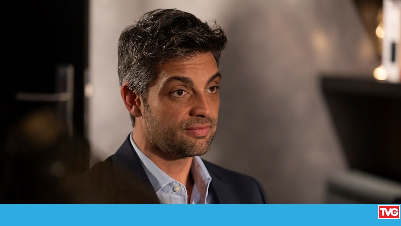 A Protegida. Maldade sem fim: Depois de assumir o namoro com Mariana, Hector vinga-se de JD e simula tentativa de espancamento - Novelas