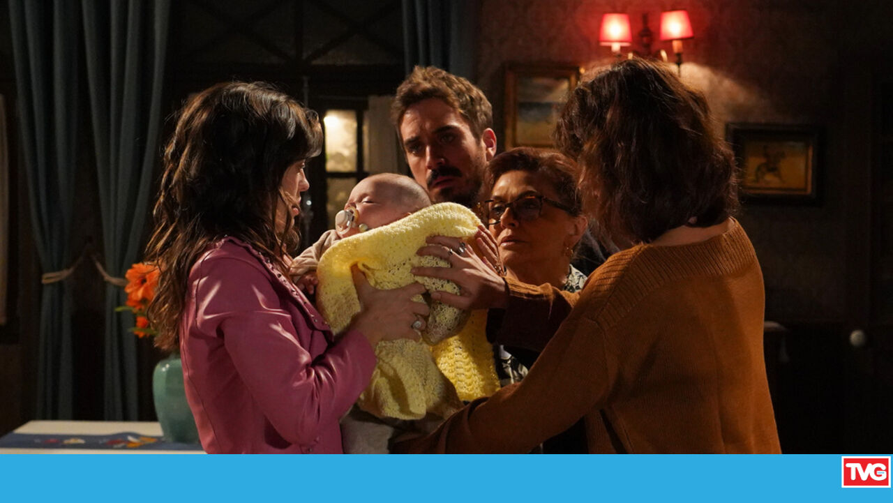A Promessa. O momento mais esperado: Bianca entrega o bebé a Verónica e deixa-a em lágrimas - Novelas