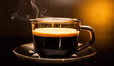 Saiba se tomar café no trabalho piora a ansiedade ou ajuda no foco