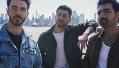 Nick Jonas revela música dos Jonas Brothers que mais o orgulha