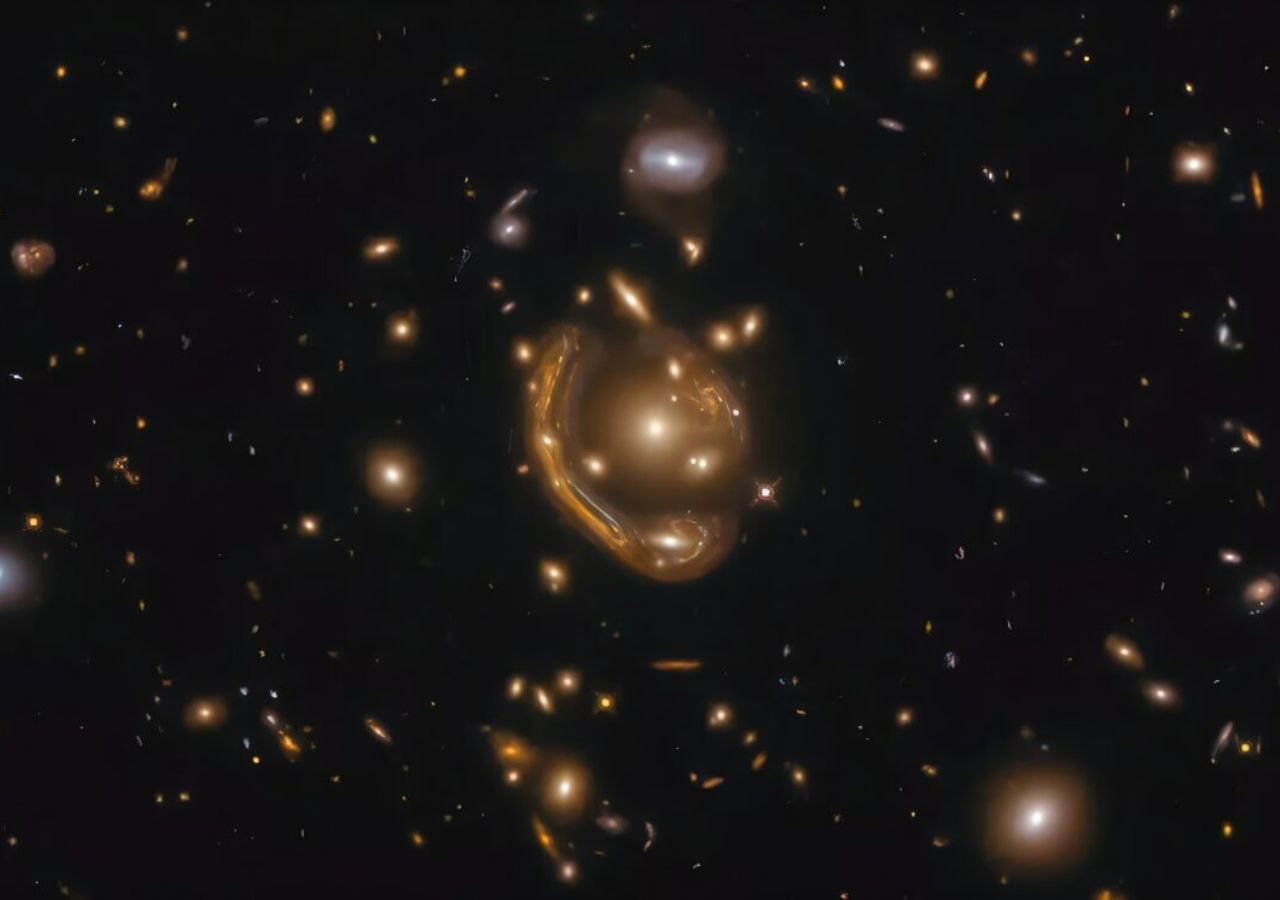 as lupas cósmicas que revelam os segredos do universo