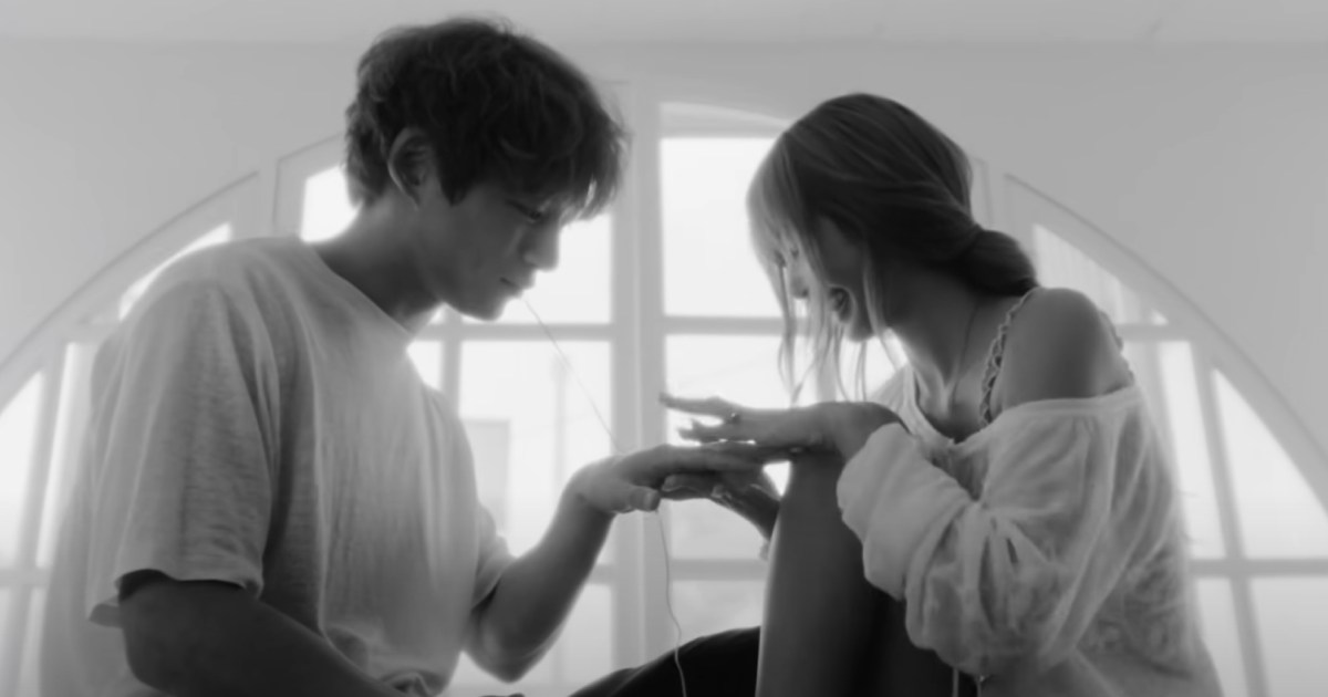 Clipe de Lisa, do BLACKPINK, quebra recordes; veja