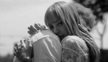 BLACKPINK: Lisa lança clipe emocionante com Sakaguchi Kentaro para 'DREAM'
