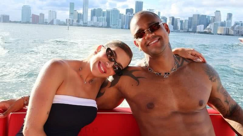 Lore Improta expõe segredo fundamental no casamento com Léo Santana