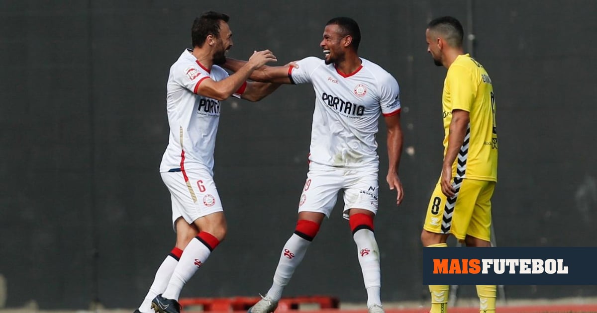 OFICIAL: ex-Benfica emprestado a clube do Vietname