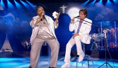 Roberto Carlos presta homenagem a Arlindo Cruz com aplauso de um minuto em show em Pernambuco