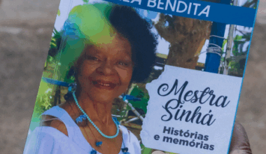Mestra Sinhá lança livro autobiográfico em evento na Prefeitura de Campinas