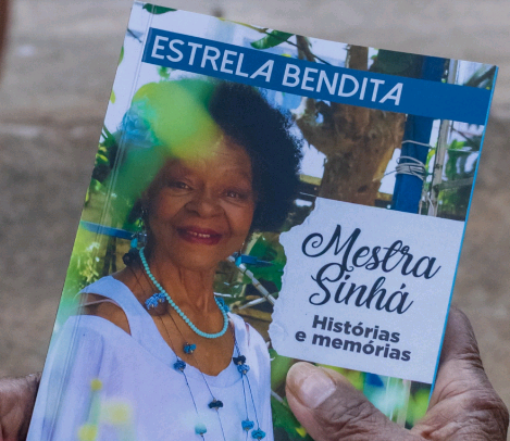 Mestra Sinhá lança livro autobiográfico em evento na Prefeitura de Campinas