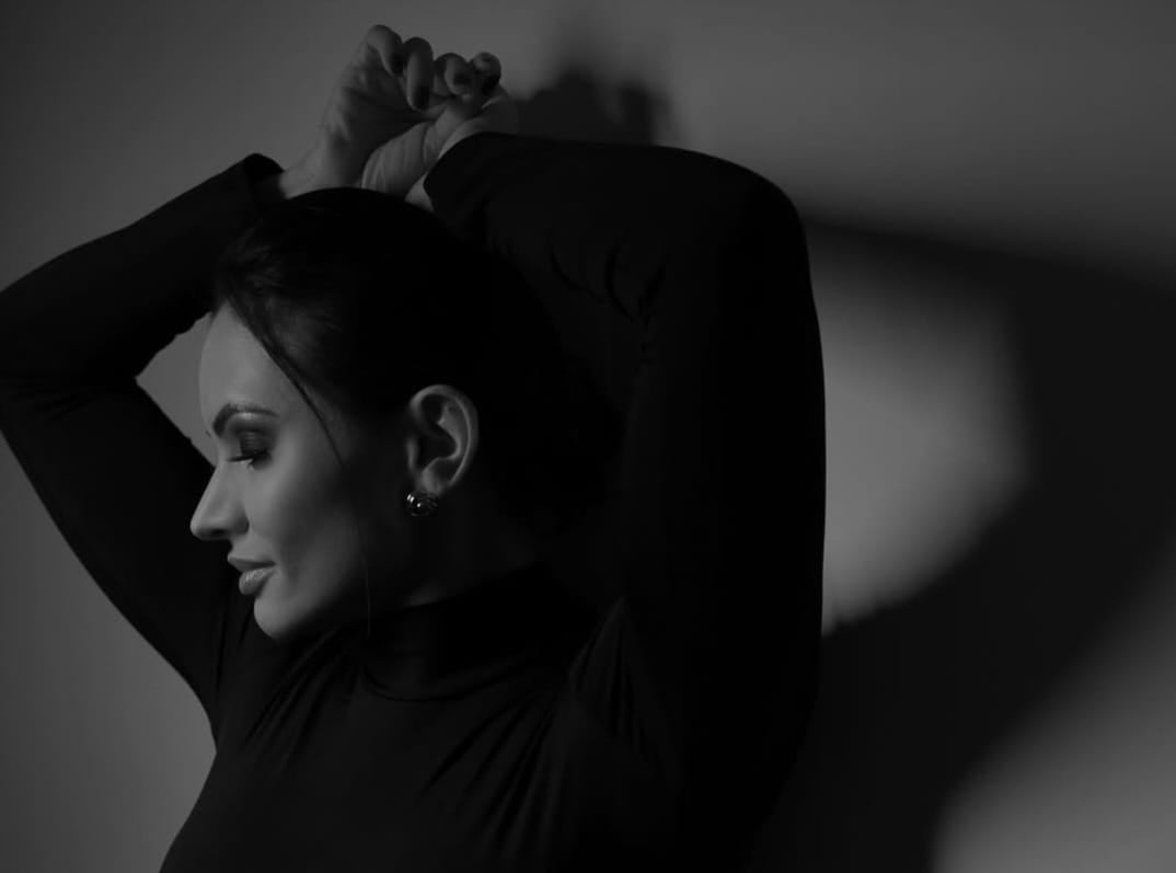 Entre poses e pausas - Folha BV