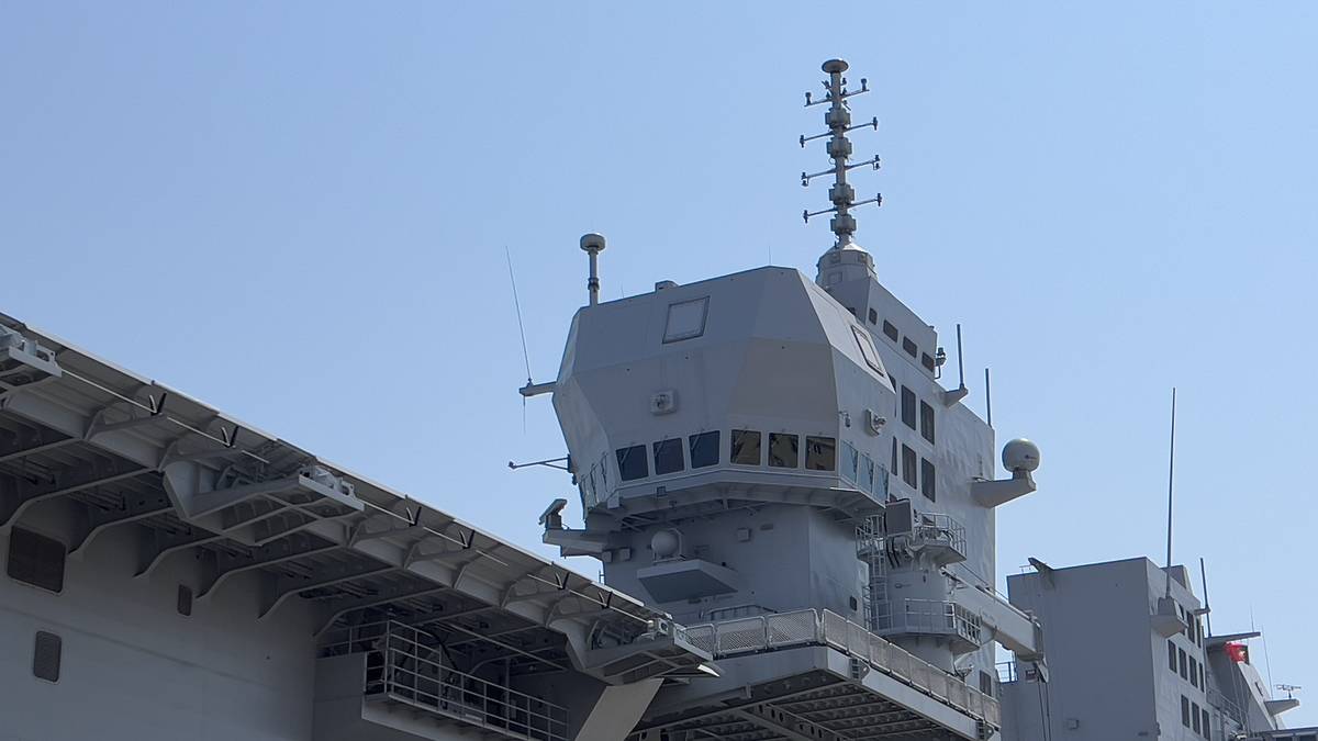 navio de guerra italiano trieste