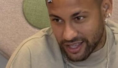 Neymar Jr exibe foto inédita com 3 dos 4 filhos em sua mansão