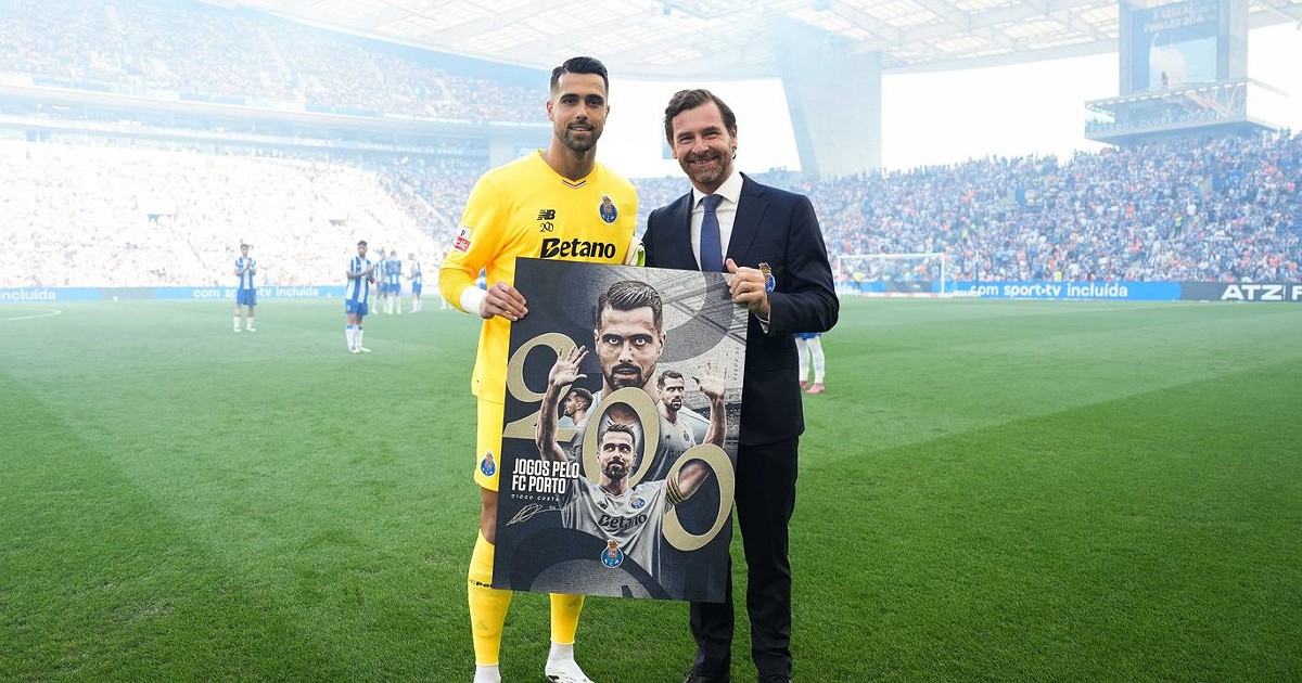 Diogo Costa: "Temos de dar muito mérito ao treinador, surpreendeu-me muito" - I Liga