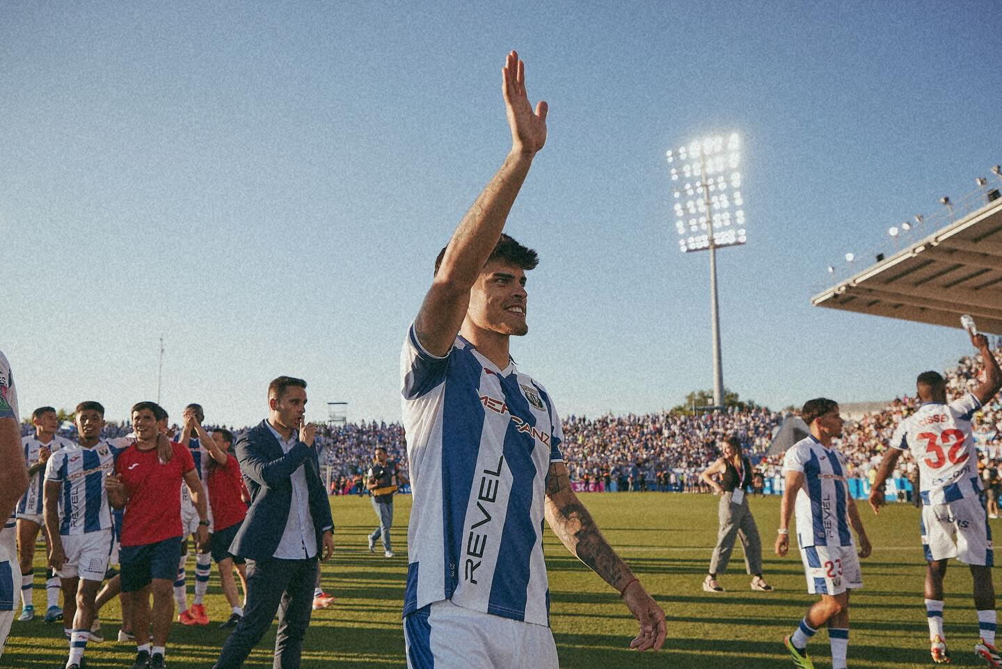 Quer pedir licença parental e o treinador atira: "Os jogadores são pessoas"