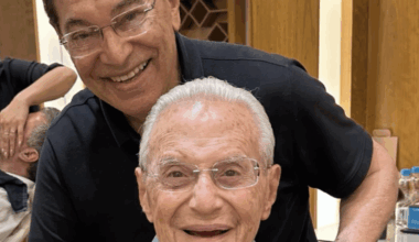 Paulo Maluf corta cabelo com Jassa e aparece com novo visual