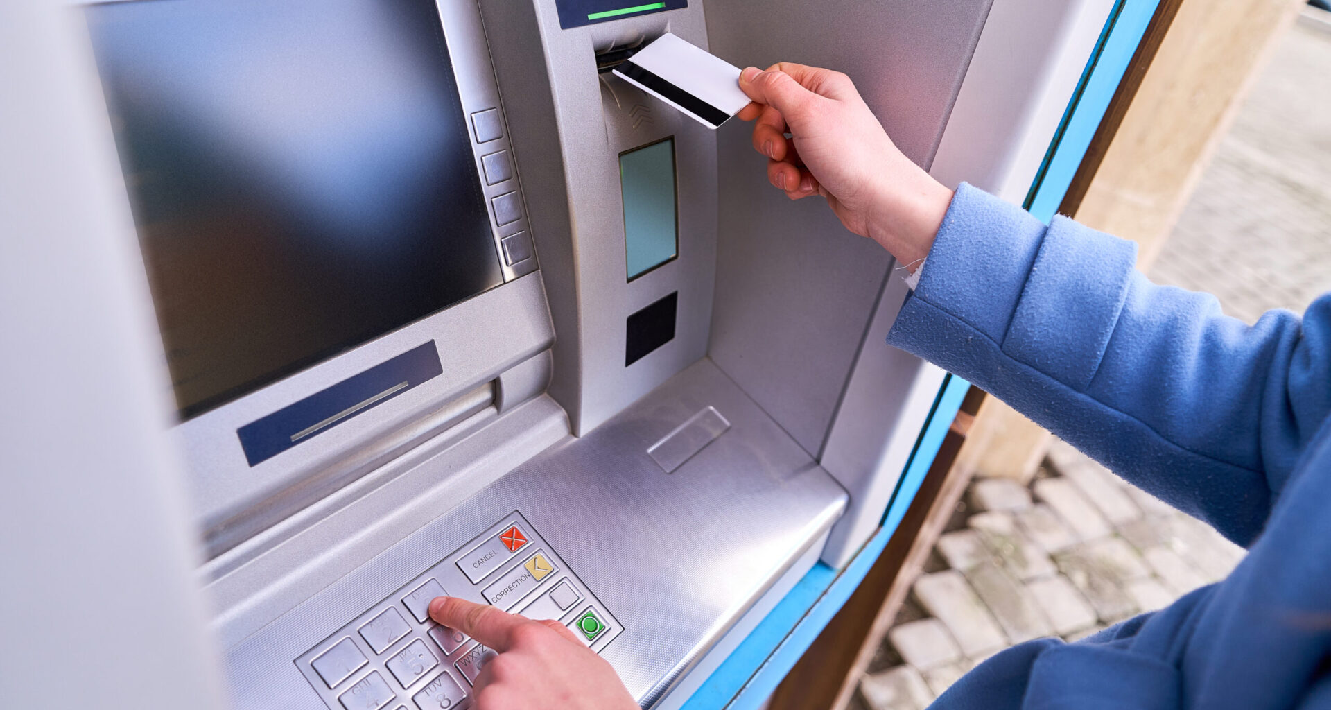 Finanças espanholas avisam: nunca mais levante esta quantia de dinheiro numa caixa Multibanco