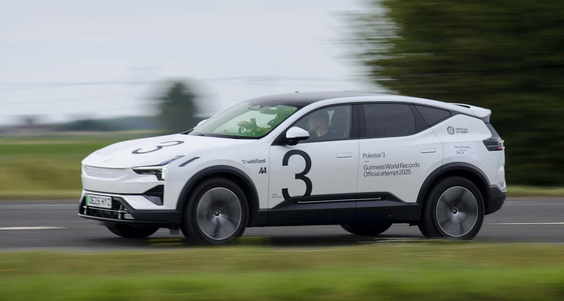 SUV elétrico quebra recorde mundial com 925 km de autonomia